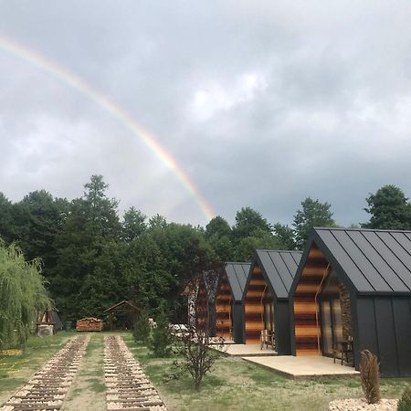 Pastravaria Zavoi Valea Danului Exterior foto