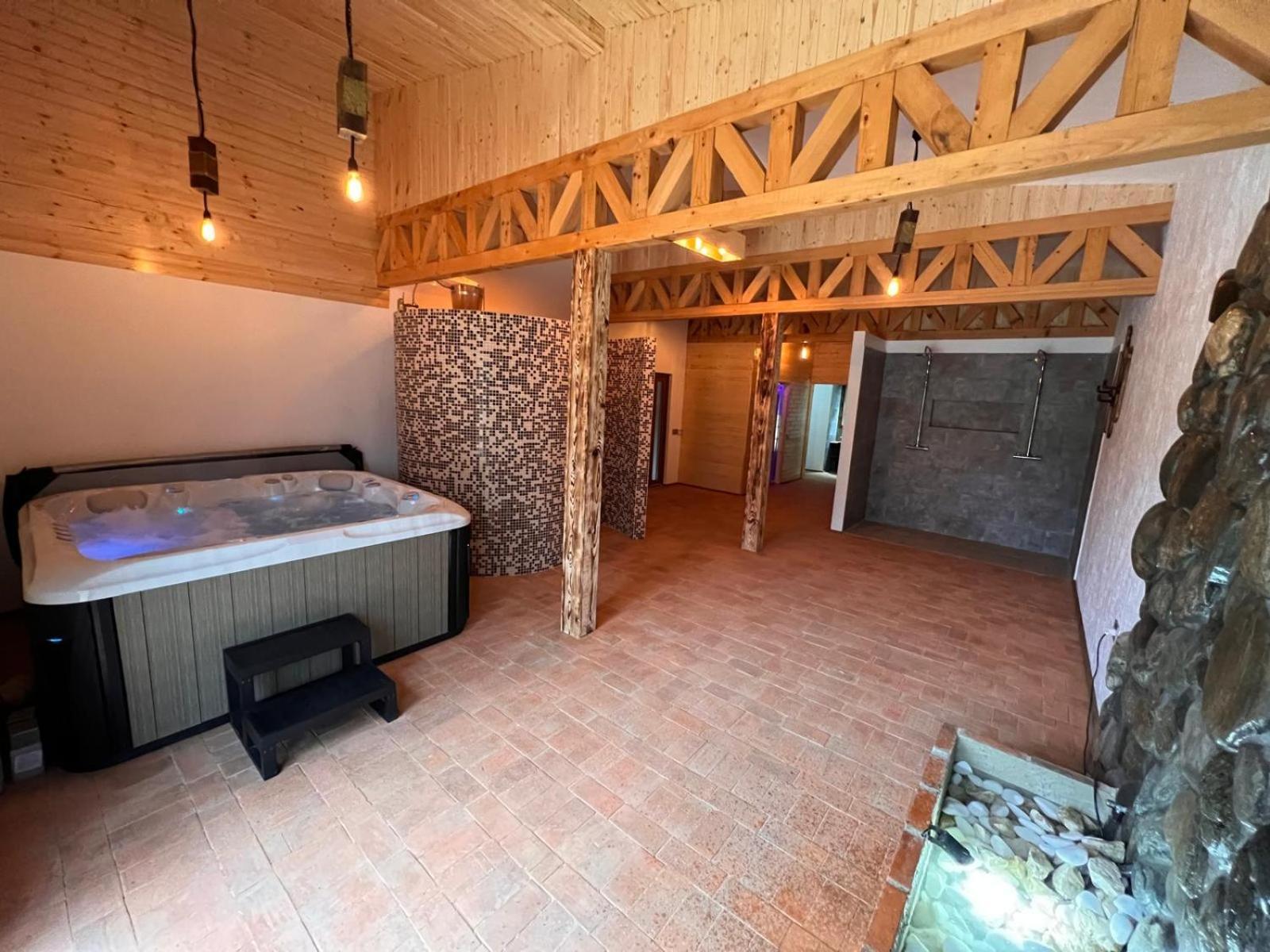 Pastravaria Zavoi Valea Danului Exterior foto